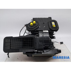 Renault - Clio - Heater housing
