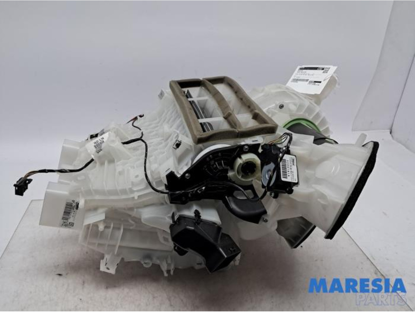 Peugeot - 208 - Heater housing