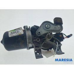 Renault - Kangoo - Front wiper motor