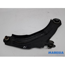Renault - Clio - Front lower wishbone, right