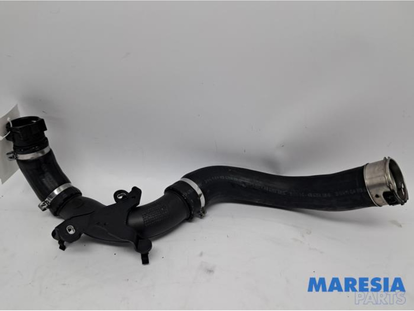 Renault - Clio - Intercooler hose