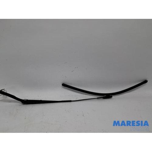 Peugeot - Boxer - Front wiper arm