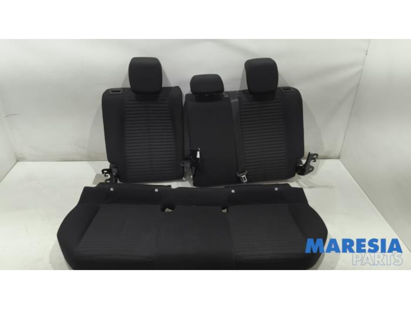 Peugeot - 208 - Banquette arrière