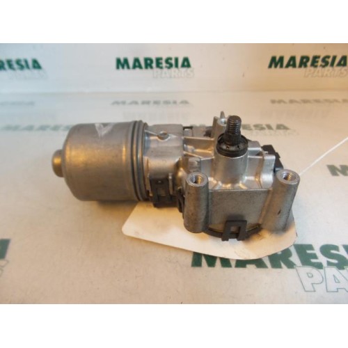 Peugeot - 207 - Front wiper motor