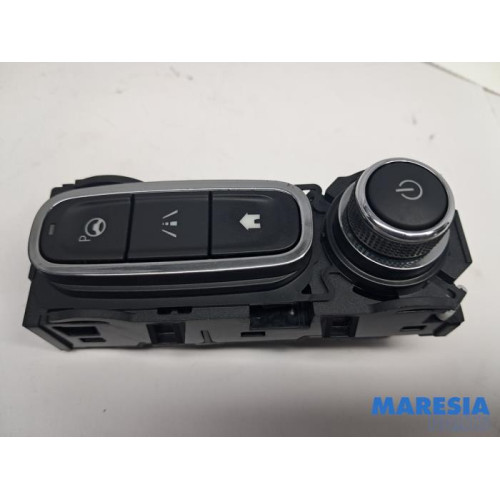 Renault - Kadjar - Switch