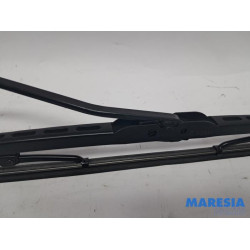 Renault - Kangoo - Front wiper arm
