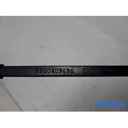 Renault - Kangoo - Front wiper arm