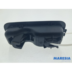 Renault - Kadjar - Backrest release handle