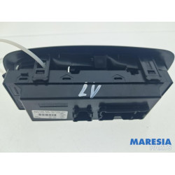 Renault - Kadjar - Multi-functional window switch