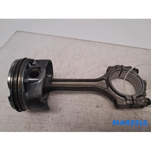 Opel - Karl - Connecting rod