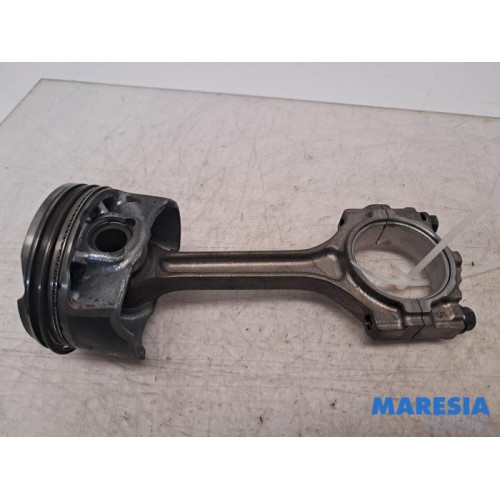 Opel - Karl - Connecting rod