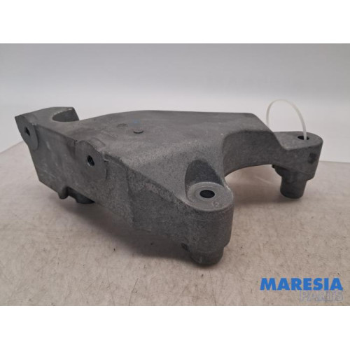 Opel - Karl - Support moteur