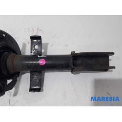 Renault - Clio - Front shock absorber rod, right
