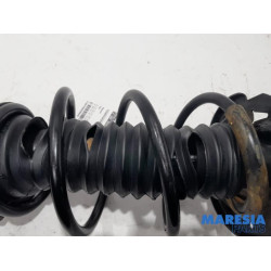 Renault - Clio - Front shock absorber rod, right