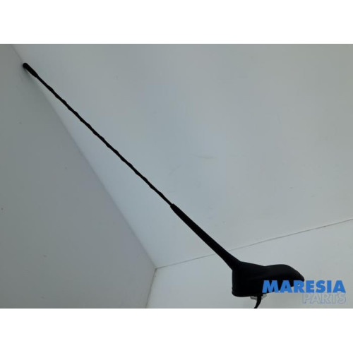 Peugeot - 208 - Antenne