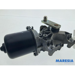 Renault - Clio - Front wiper motor