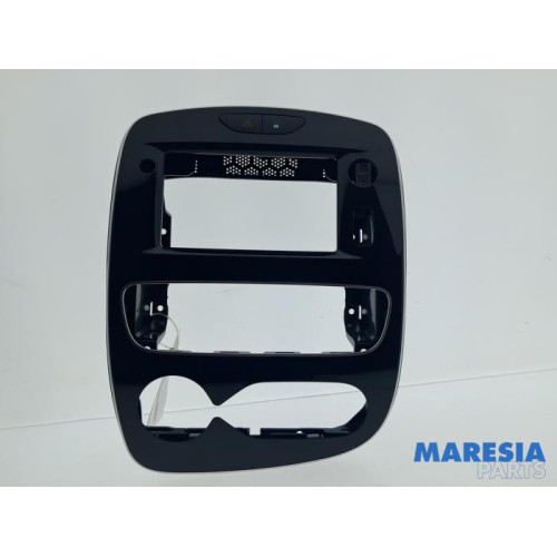 Renault - Clio - Radio omlijsting