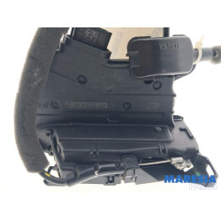 Renault - Clio - Front door lock mechanism 4-door, right