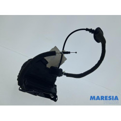 Renault - Clio - Front door lock mechanism 4-door, right