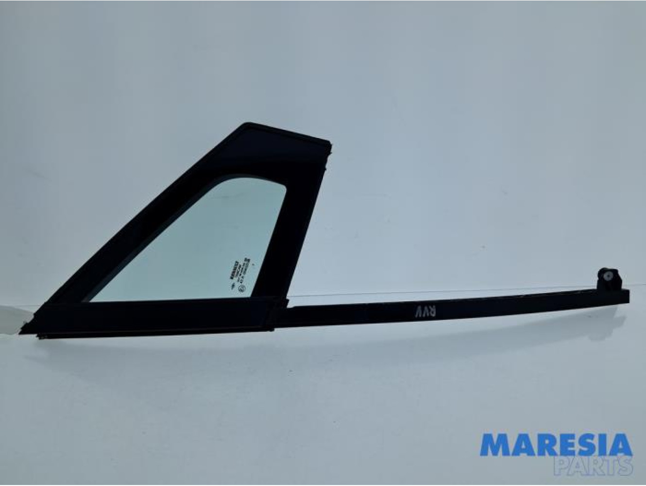 Renault - Clio - Quarter light, front right