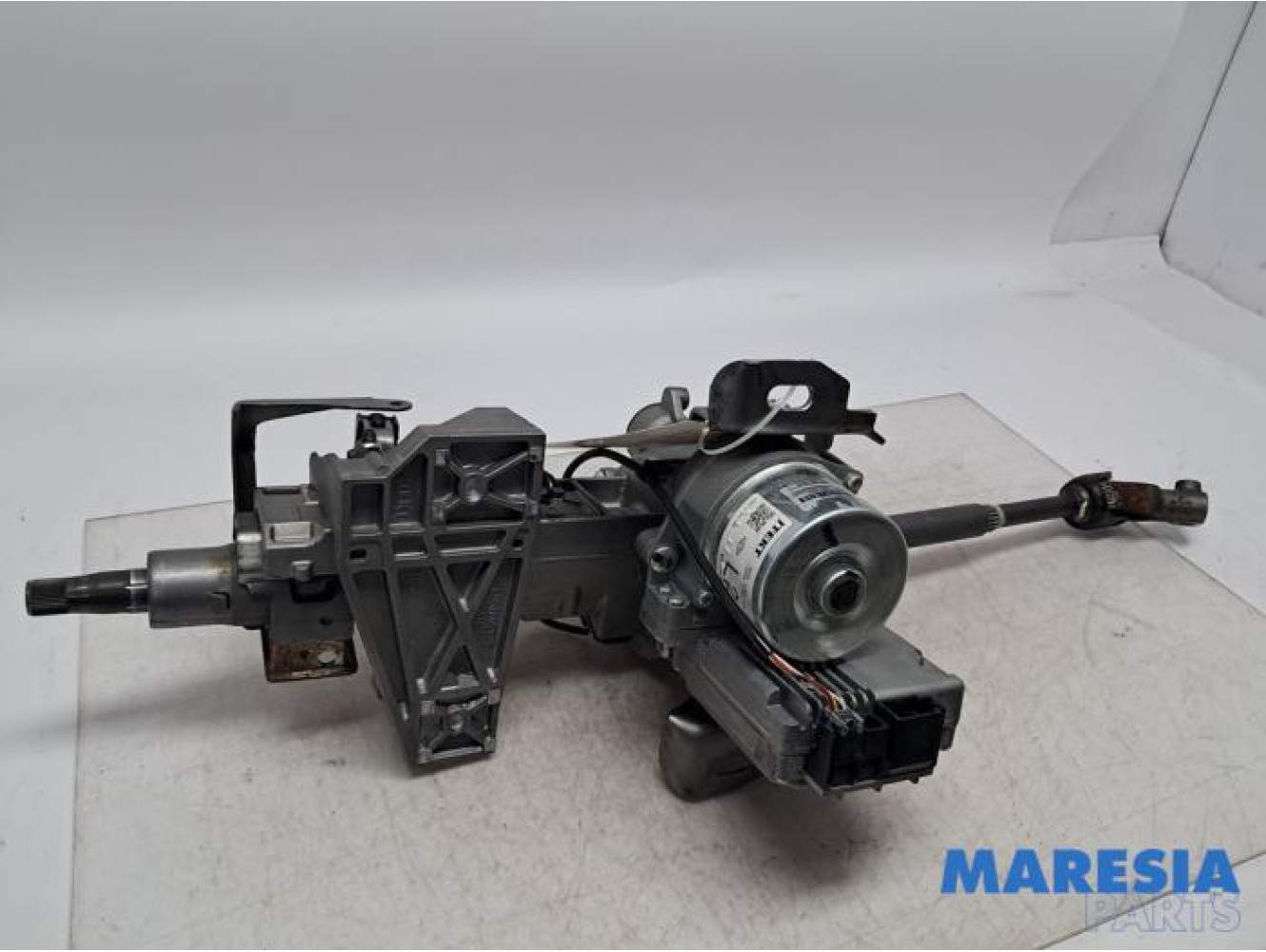 Renault - Clio - Steering column housing