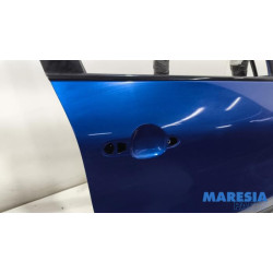 Renault - Captur - Front door 4-door, right