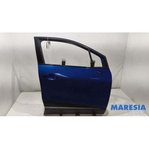Renault - Captur - Front door 4-door, right