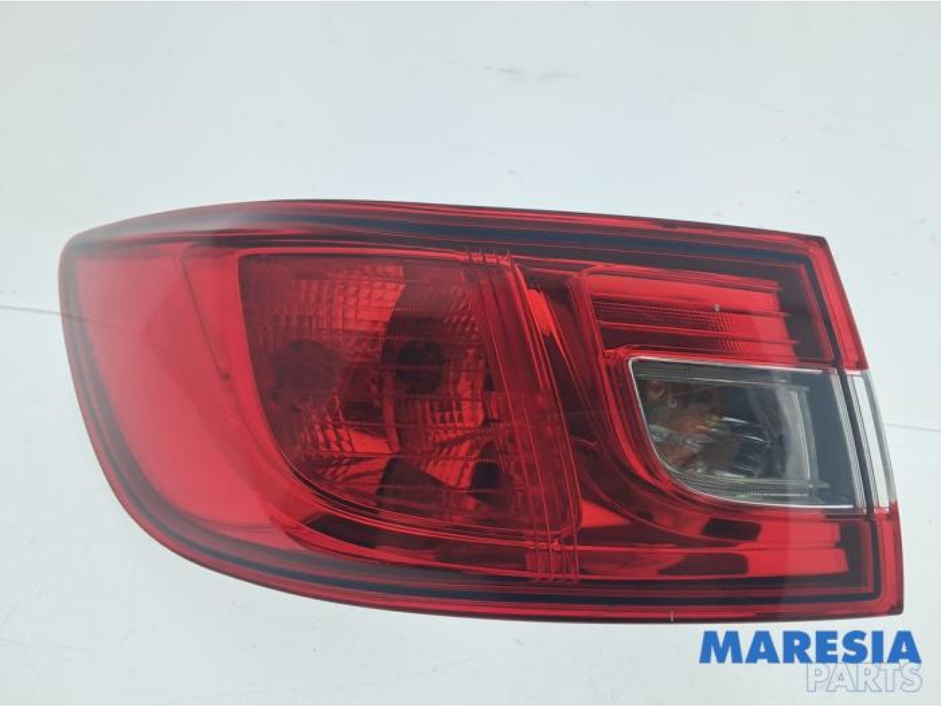 Renault - Clio - Achterlicht links