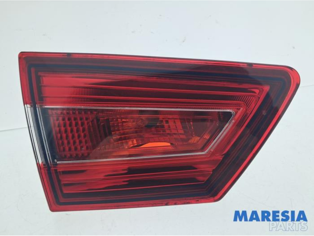 Renault - Clio - Achterlicht links