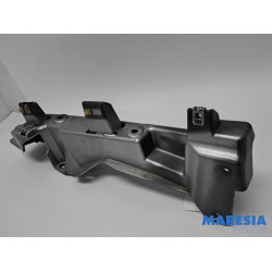 Renault - Kangoo - Front bumper, right-side component
