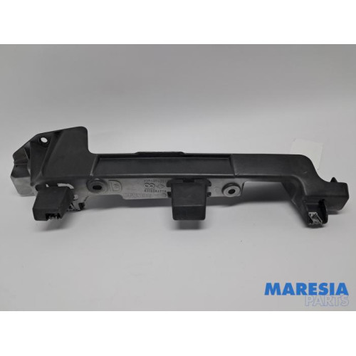 Renault - Kangoo - Front bumper, right-side component