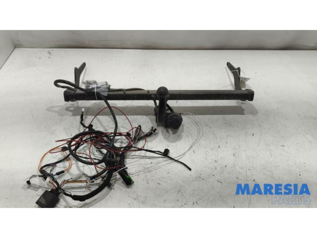Renault - Captur - Towbar