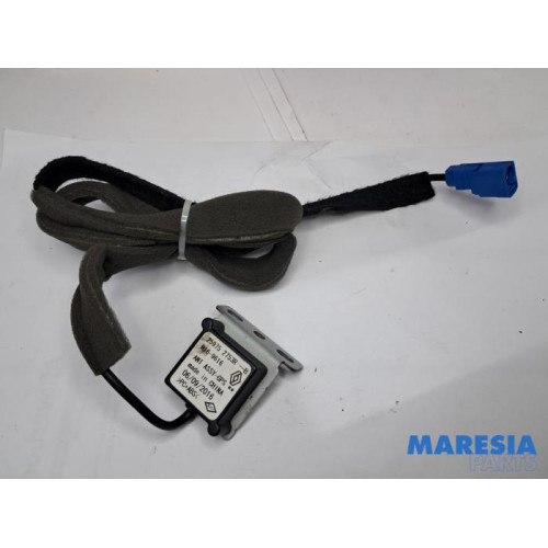 Renault - Clio - Antenne GPS