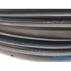 Renault - Kangoo - Portierrubber 4Deurs rechts-achter