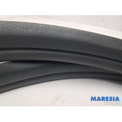 Renault - Kangoo - Portierrubber 4Deurs rechts-achter