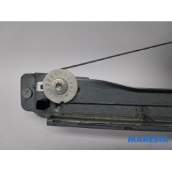 Renault - Clio - Window mechanism 4-door, front right