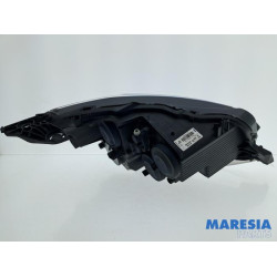 Peugeot - 208 - Scheinwerfer links
