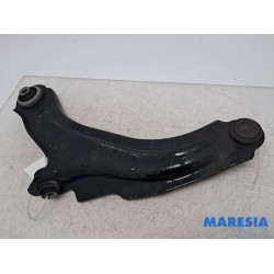 Renault - Clio - Front lower wishbone, right