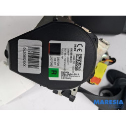Peugeot - 208 - Front seatbelt, right