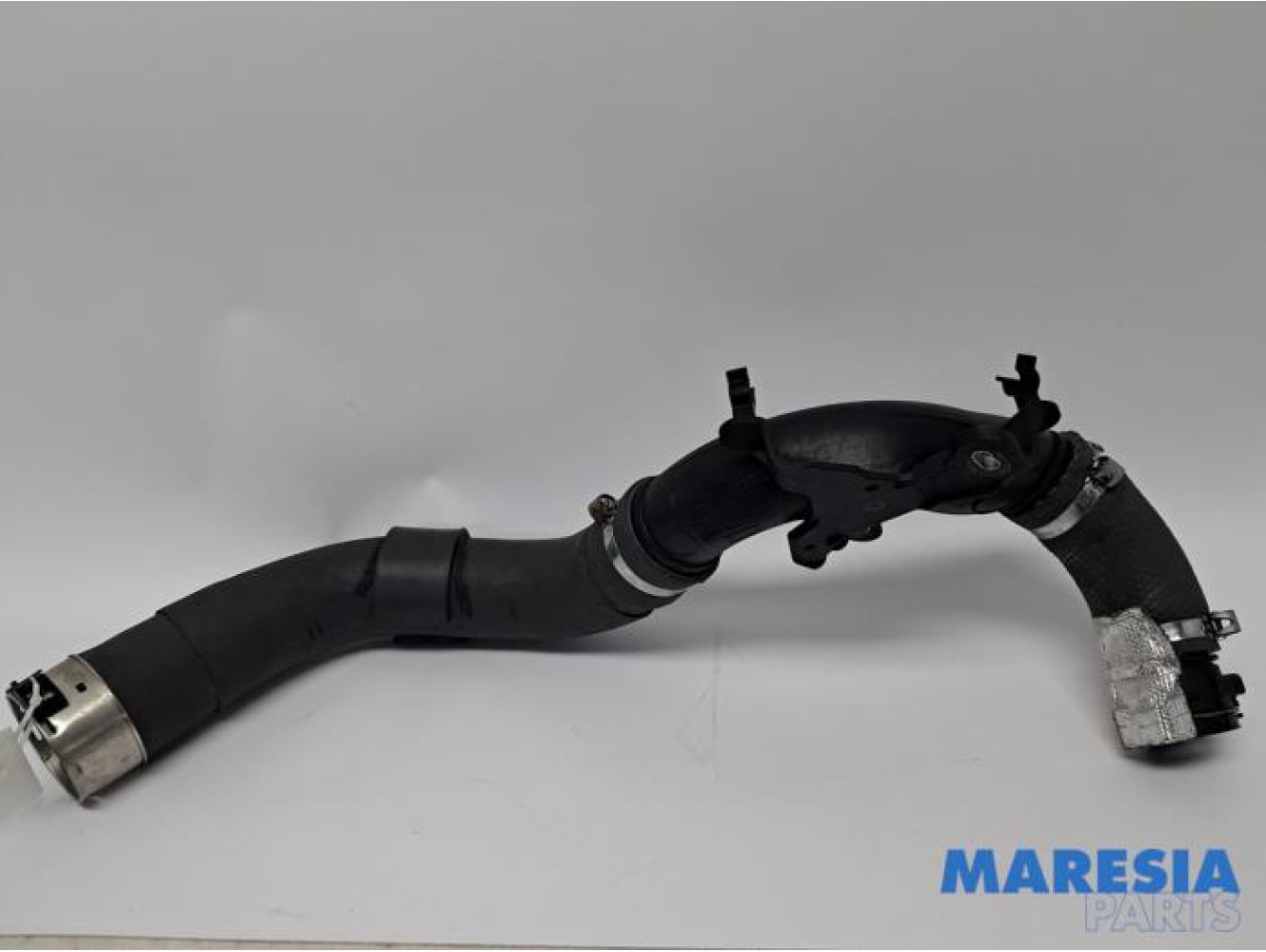 Renault - Clio - Intercooler hose