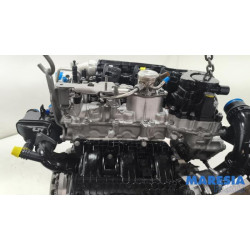 Peugeot - 208 - Engine