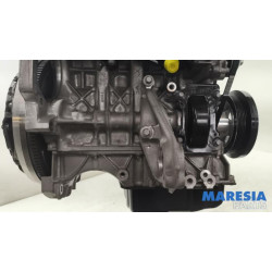 Peugeot - 208 - Engine