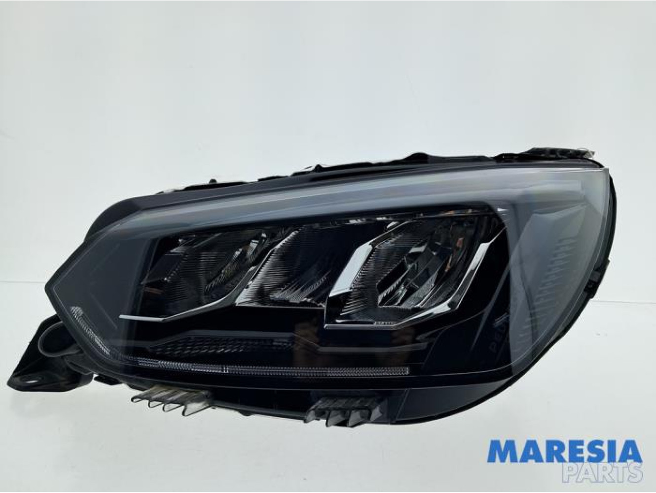 Peugeot - 208 - Scheinwerfer links