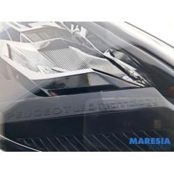 Peugeot - 208 - Scheinwerfer links