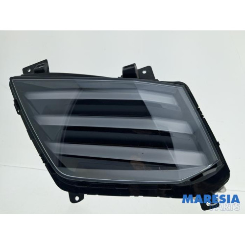 Peugeot - 208 - Daytime running light, left