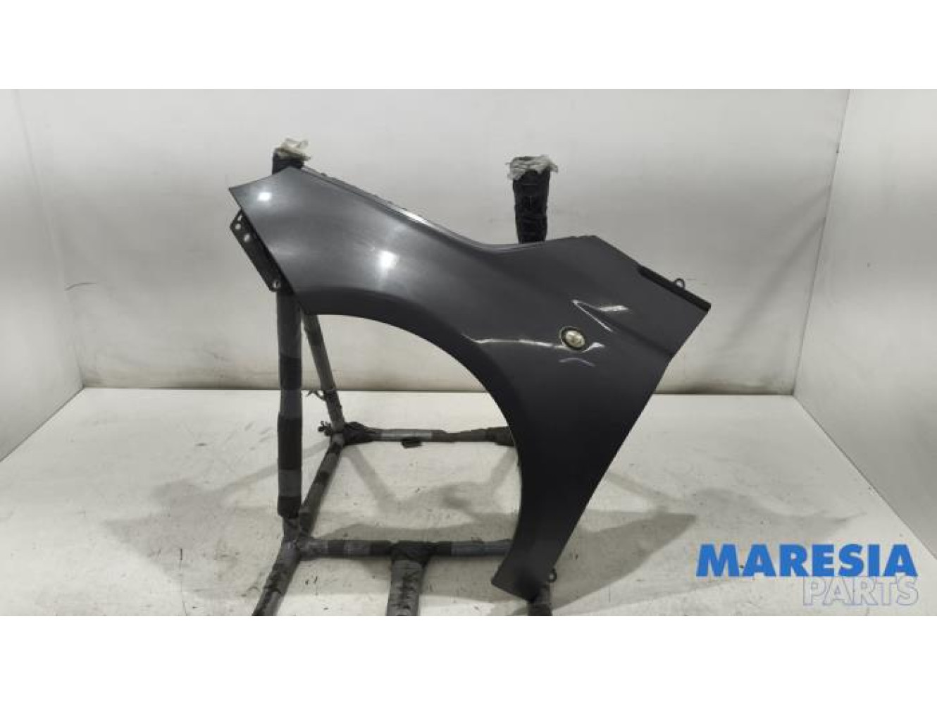 Fiat - 500 - Front wing, left