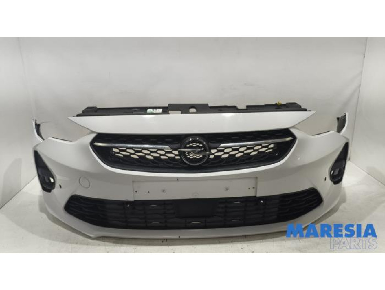Opel - Corsa - Pare-chocs avant