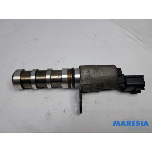 Renault - Captur - Camshaft adjuster