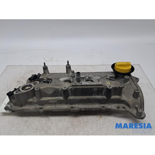 Renault - Captur - Rocker cover