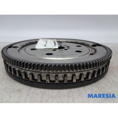 Renault - Captur - Flywheel